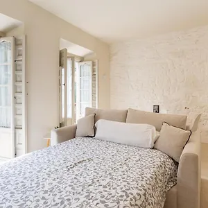 https://urbe-10-carreteria-1-bedroom-apartment.1costadelsol.com